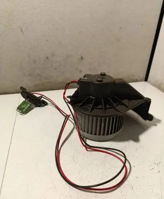 Renault Kangoo II Heater fan/blower 173830100