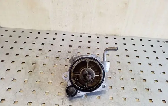 Toyota Corolla E120 E130 Vacuum pump VAPEC14S
