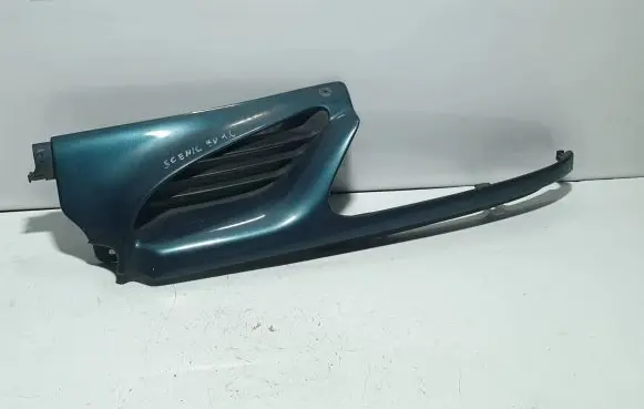 Renault Scenic I Front grill 7700834200