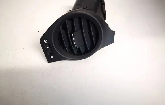 Dash center air vent grill