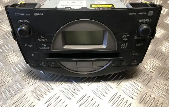 Toyota RAV 4 (XA20) Radio/CD/DVD/GPS head unit 8612042220 86120-42220