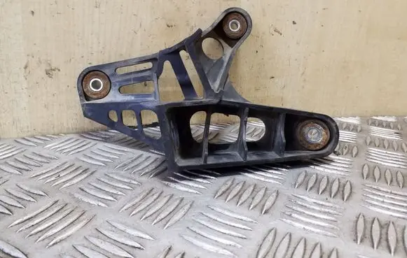 Volkswagen Golf VI Gear shift cable bracket 