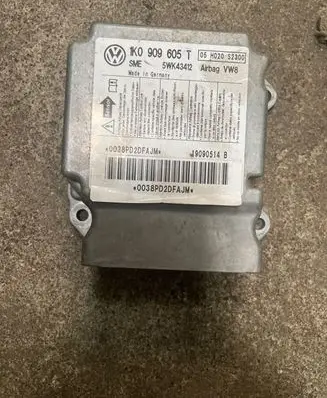 Volkswagen Golf V Airbag control unit/module 1K0909605T 0038PD2DFAJM 5WK43412