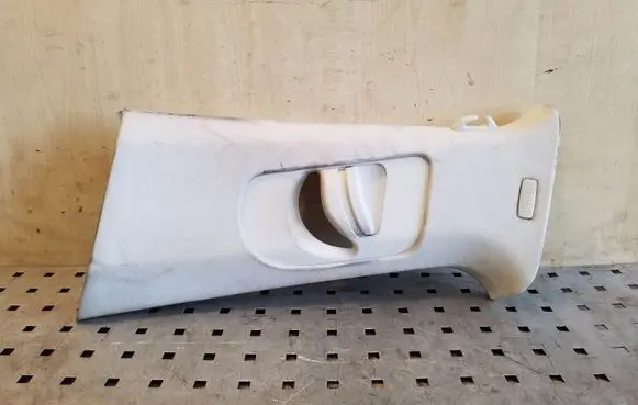 (B) pillar trim (top)