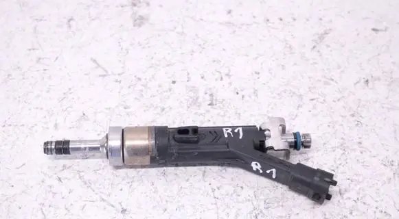 Peugeot 308 Fuel injector 9810335380 32260702380