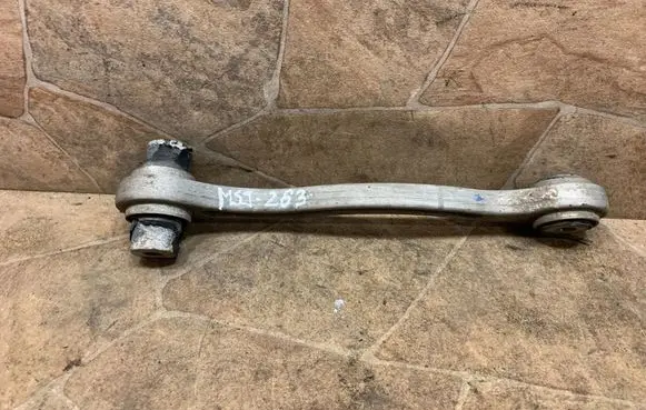 Mercedes-Benz C W204 Rear upper control arm/wishbone 20402