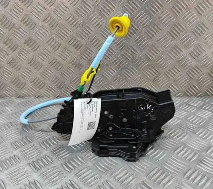 BMW 4 G22 G23 G24 G26 Rear door lock 7445053
