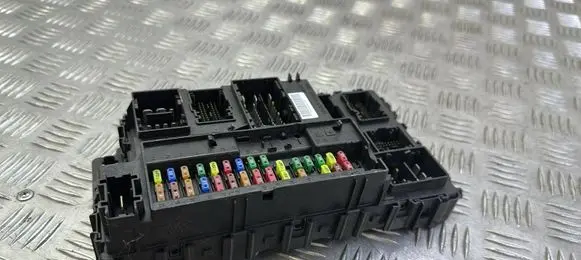 Ford Fusion II BSM Control unit GU5T15604