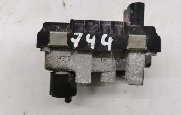 BMW X5 E70 Turbine electric control actuator 730314 6NW009228