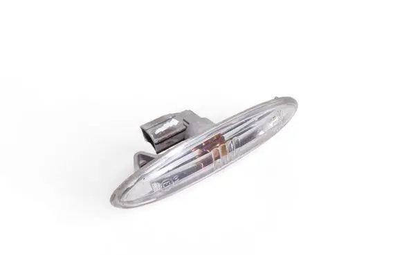 Lexus IS 220D-250-350 Front fender indicator light 0695