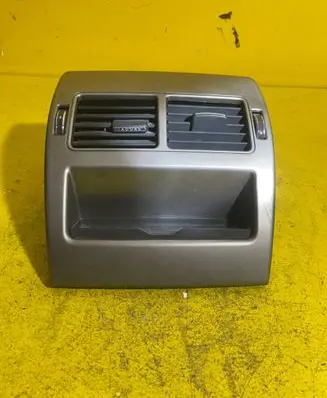 Jaguar XF X250 Rear air vent grill 8X235467446