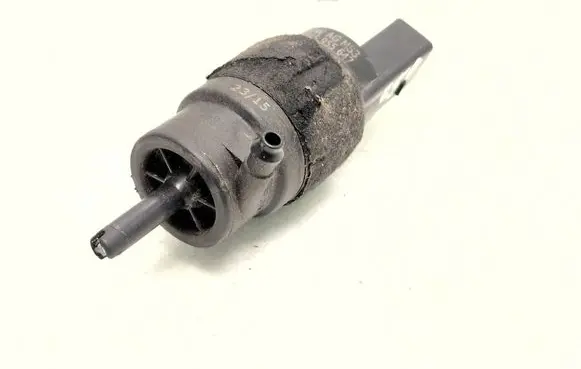 Audi A6 C7 Windscreen/windshield washer pump 8K5955647