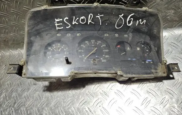 Ford Escort Speedometer (instrument cluster) 86AB10841BB 062330