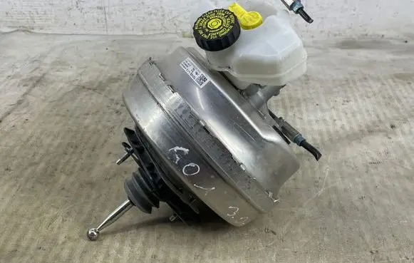 BMW X3 G01 Brake booster 6881094