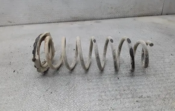 Toyota Corolla Verso E121 Rear coil spring