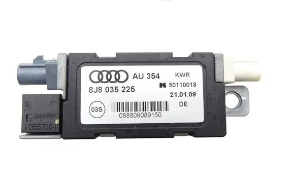 Audi TT TTS Mk2 Sound amplifier 8J8035225