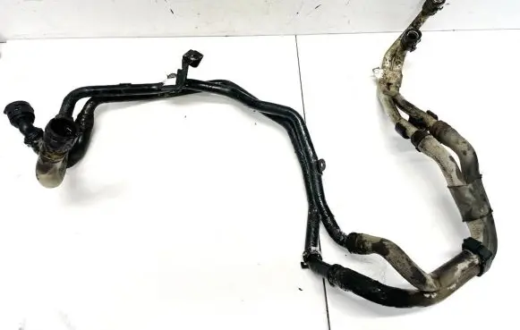 Audi Q7 4L Engine coolant pipe/hose