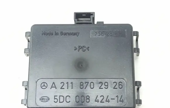 Mercedes-Benz E W211 Rain sensor A2118702926 5DC008424