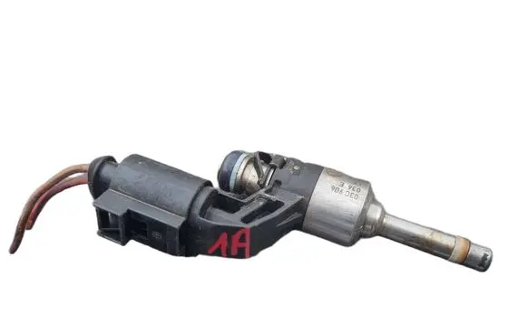 Volkswagen Golf V Fuel injector 03C906036E
