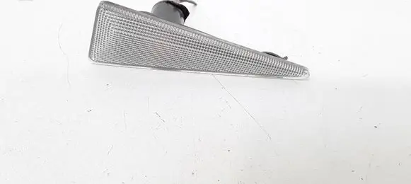 Renault Megane II Front fender indicator light