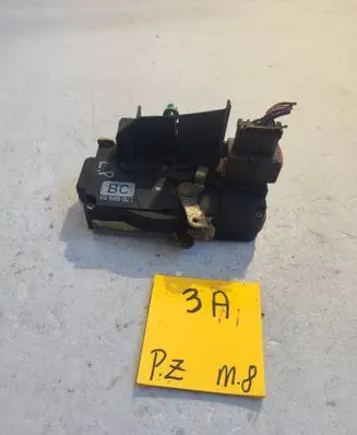 Opel Astra G Front door lock 90585021