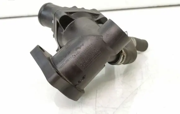 Thermostat/thermostat housing