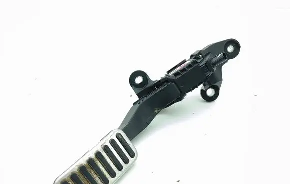 Hyundai Kona I Accelerator throttle pedal 32700XXXXX