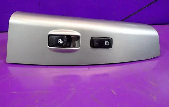 KIA Sportage Quarter vent window switch 