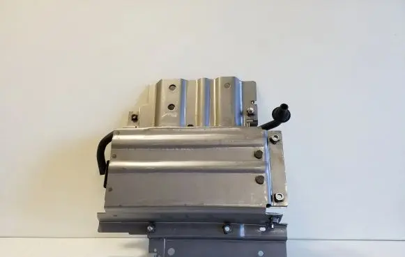 Nissan Qashqai J12 Hybrid/electric vehicle battery bracket 