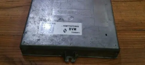Renault 19 Engine control unit/module hom7700731802 s100811102e