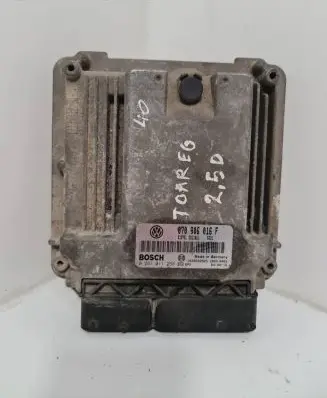 Volkswagen Touareg I Engine control unit/module 070906016F 1039S02925 0281011258
