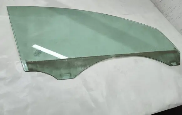 Volvo V50 Front door window glass four-door 43R001105 DOT57M20AS2 E000186