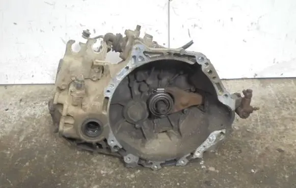 Toyota Yaris Verso Manual 4 speed gearbox 