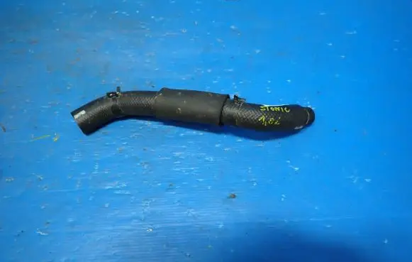 KIA Stonic Engine coolant pipe/hose 28284-07300