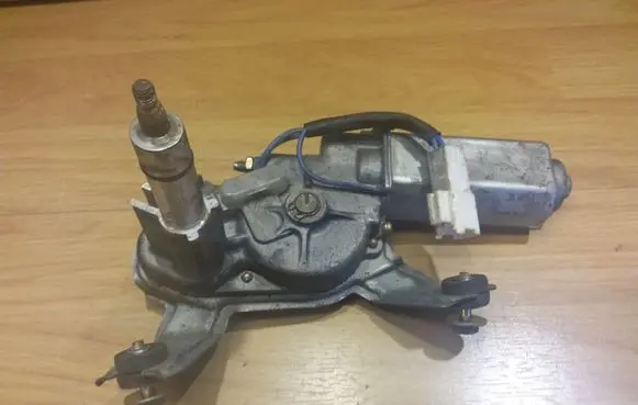 Toyota Corolla E100 Rear window wiper motor 8513012820