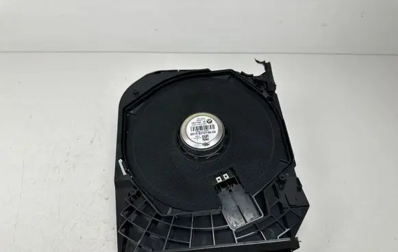 BMW 3 F30 F35 F31 Subwoofer speaker 9210148