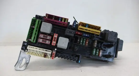 Mercedes-Benz E W212 Fuse box set 2129003822