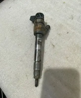 BMW 5 F10 F11 Fuel injector 0445110712