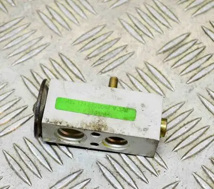 Air conditioning (A/C) expansion valve