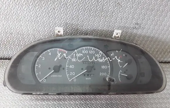Mitsubishi Lancer Speedometer (instrument cluster) MB899950