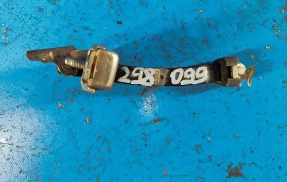 Toyota Camry Front door 6861006040