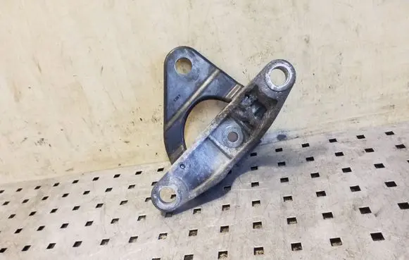 Ford Mondeo MK IV Engine mounting bracket G2934100