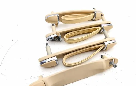 Maserati Quattroporte A set of handles for the ceiling 