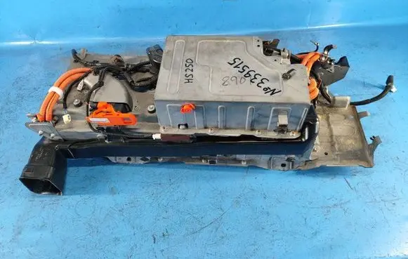 Lexus HS Hybrid / electric car battery G951075010