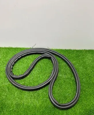 Mercedes-Benz AMG GT R190 C190 Rubber seal tailgate window/glass A1906930098