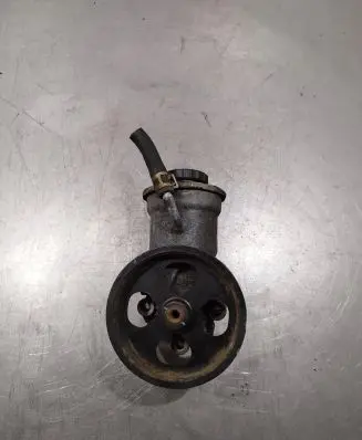 Toyota Avensis T250 Power steering pump
