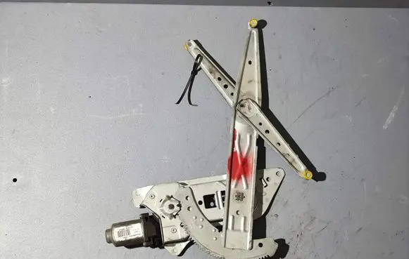 Nissan Kubistar Front door window regulator with motor 400663