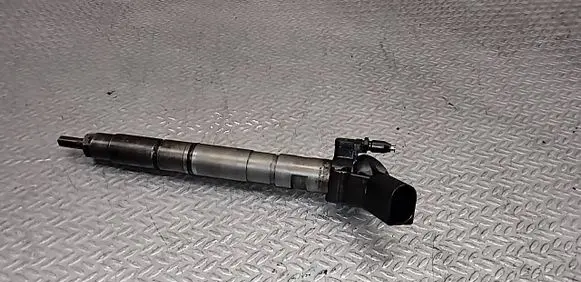 Volkswagen Touareg I Fuel injector 059130277S 0445115024