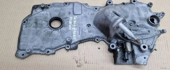 Renault Twingo III Timing chain cover 135026939R