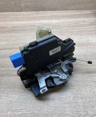Seat Ibiza III (6L) Front door lock 991990300 15AQC3B1